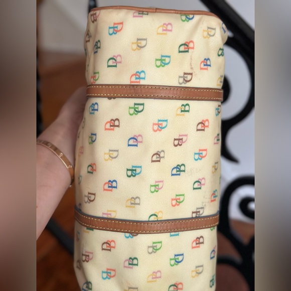 Dooney and Bourke vintage barrel Bag Multicolored - Picture 13 of 16
